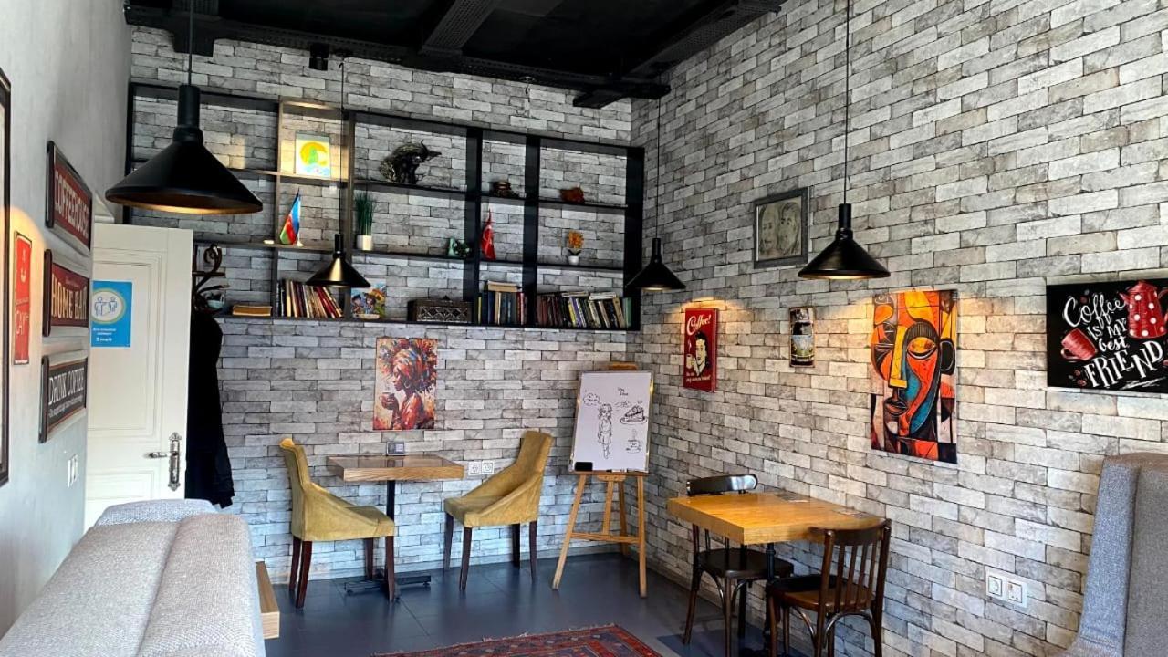 Central Hostel Şǝki Eksteriør billede